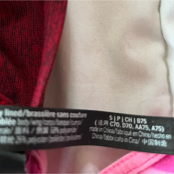 Pink Victoria’s Secret striped tank top and sports bra - Picture 4 of 9